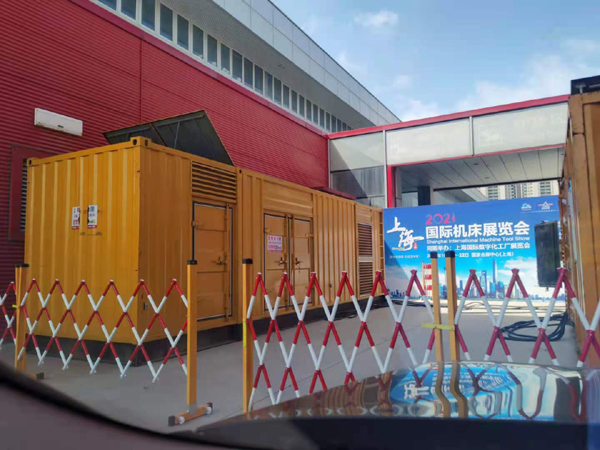 息县发电车出租-发电机无电压或电压太低怎么办？