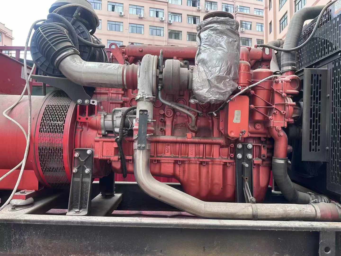 息县如何选择适合 600kW 柴油发电机组的过载保护器？